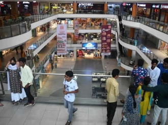 India’s affluent boom creates a two-tier retail market 